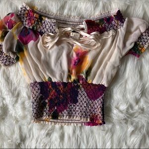 Light weight summer floral off shoulder crop top